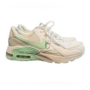 Nike Air Max Excee W size 9